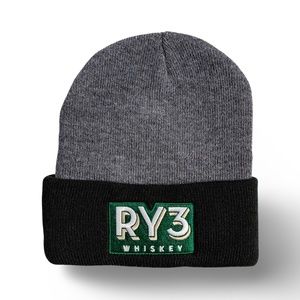 NWOT: RY3 WHISKEY DISTILLERY Unisex Black and Gray Beanie Hat: Cozy Winter Style